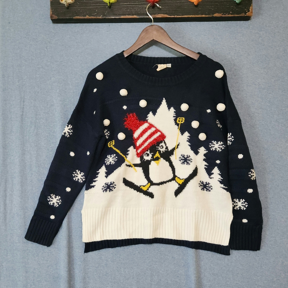 Vintage Dart Holiday Penguin Sweater With Pom-Pom Snowflakes